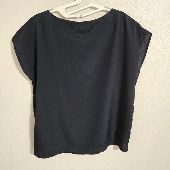 Jaclyn Smith Navy Studded Front Top/Blouse Cap Extended w/ beaded Shoulder Sz L - Picture 4 of 9